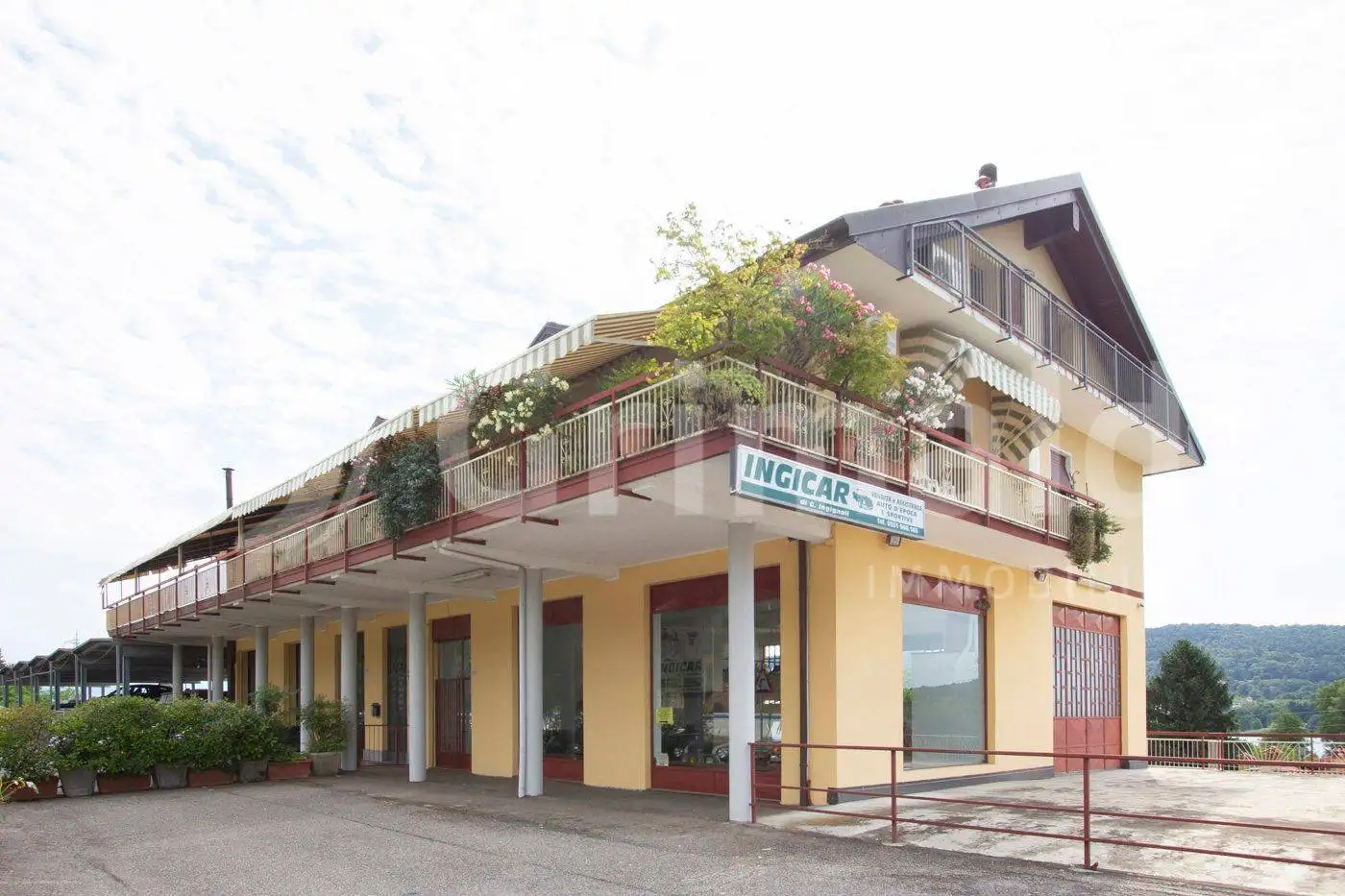 Palazzo - Edificio in vendita a Mercallo