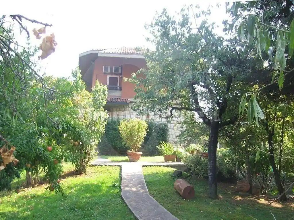 Villa in vendita a Brescia