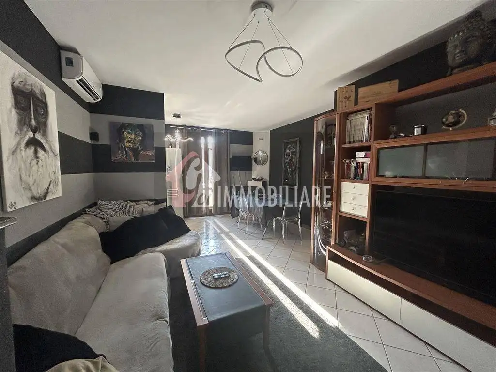 Appartamento in vendita a Piadena Drizzona