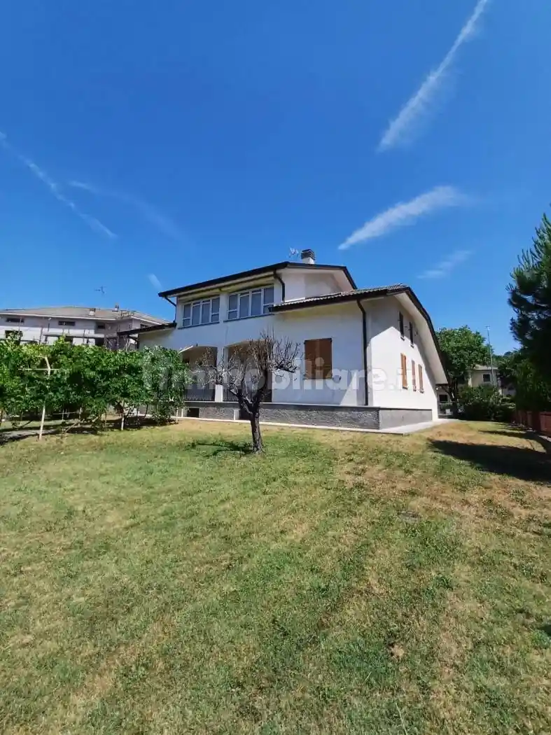 Villa bifamiliare via delle Ginestre, Varano de' Melegari - foto 4