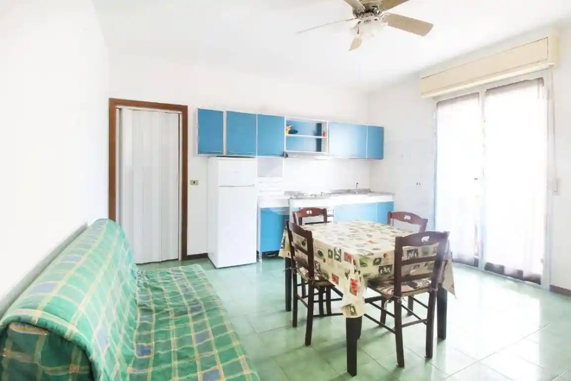 Bilocale via Cavour 96, Lungomare Marconi, Alba Adriatica - foto 4