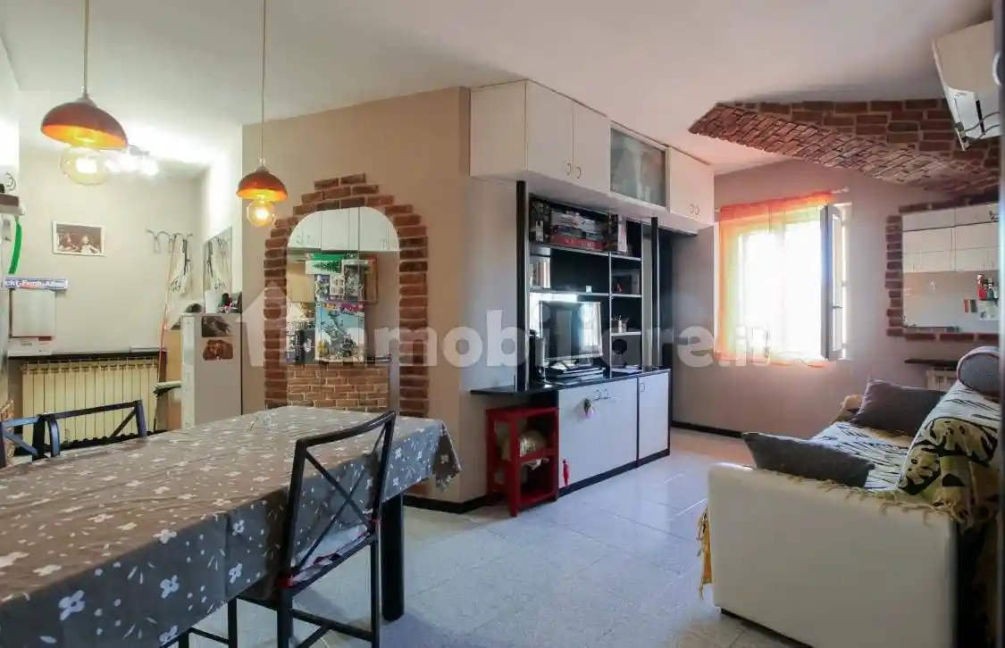 Appartamento in vendita a Varedo