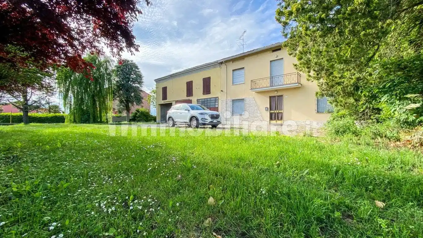 Villa in vendita a Casalmaggiore