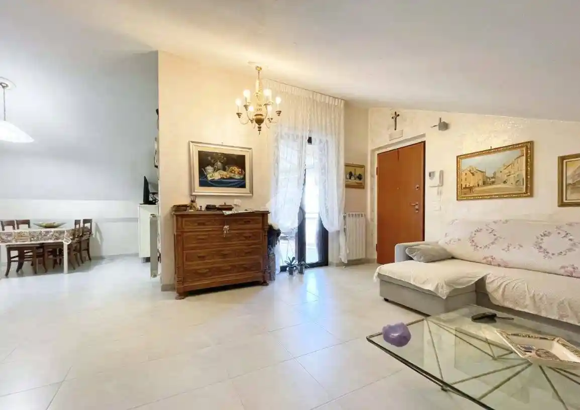 Trilocale via Martiri della Violenza 5, Corso Mazzini, Via Ciccarone, Casarza, Vasto - foto 4