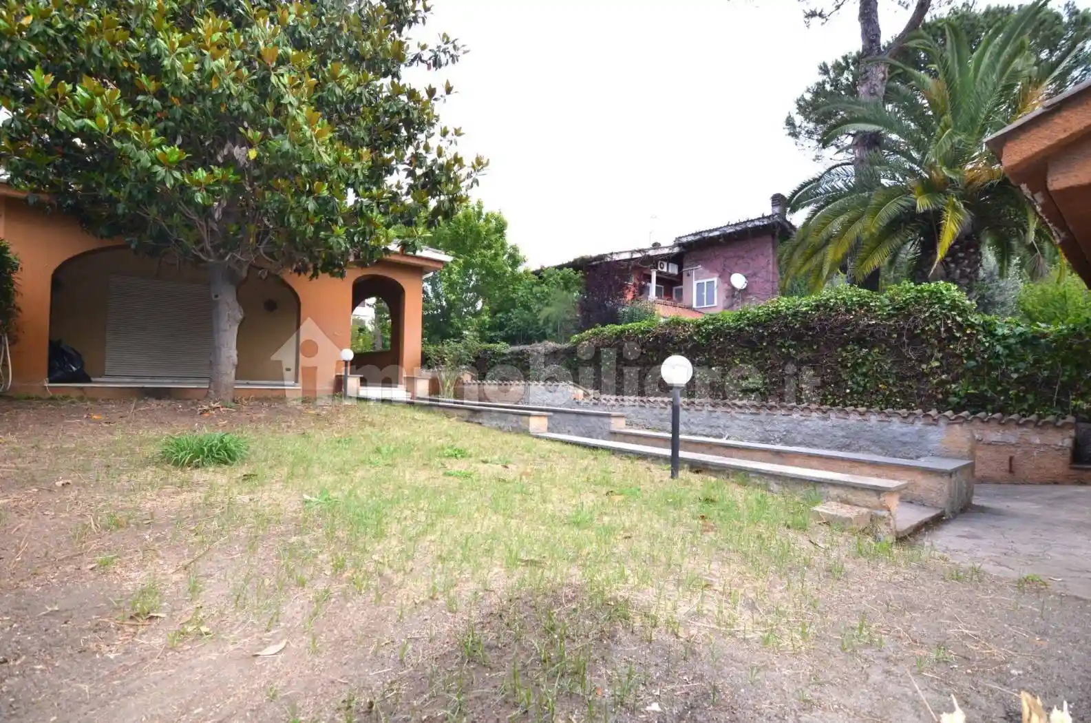 Villa bifamiliare via Corinna 40, Axa, Roma - foto 3