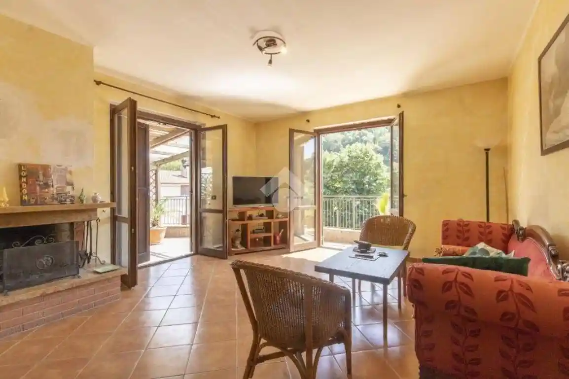 Appartamento in vendita a Riano