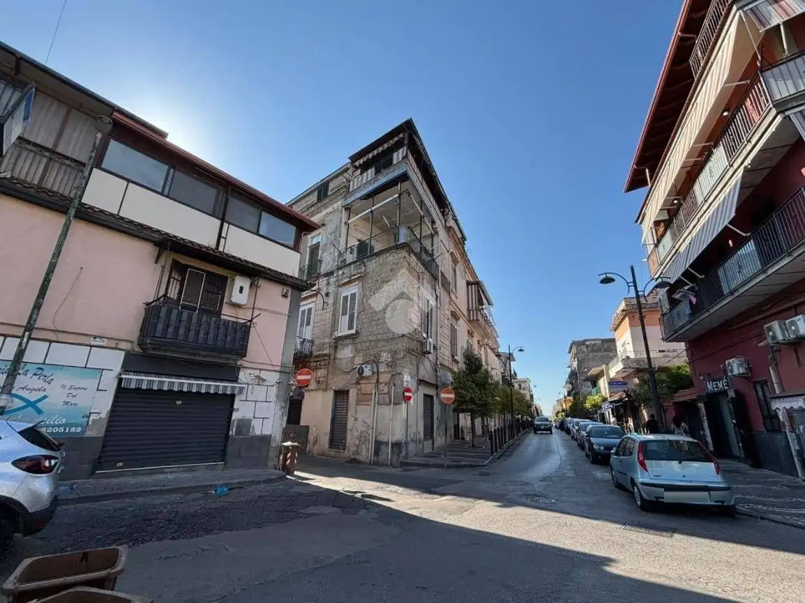 Appartamento in vendita a Napoli
