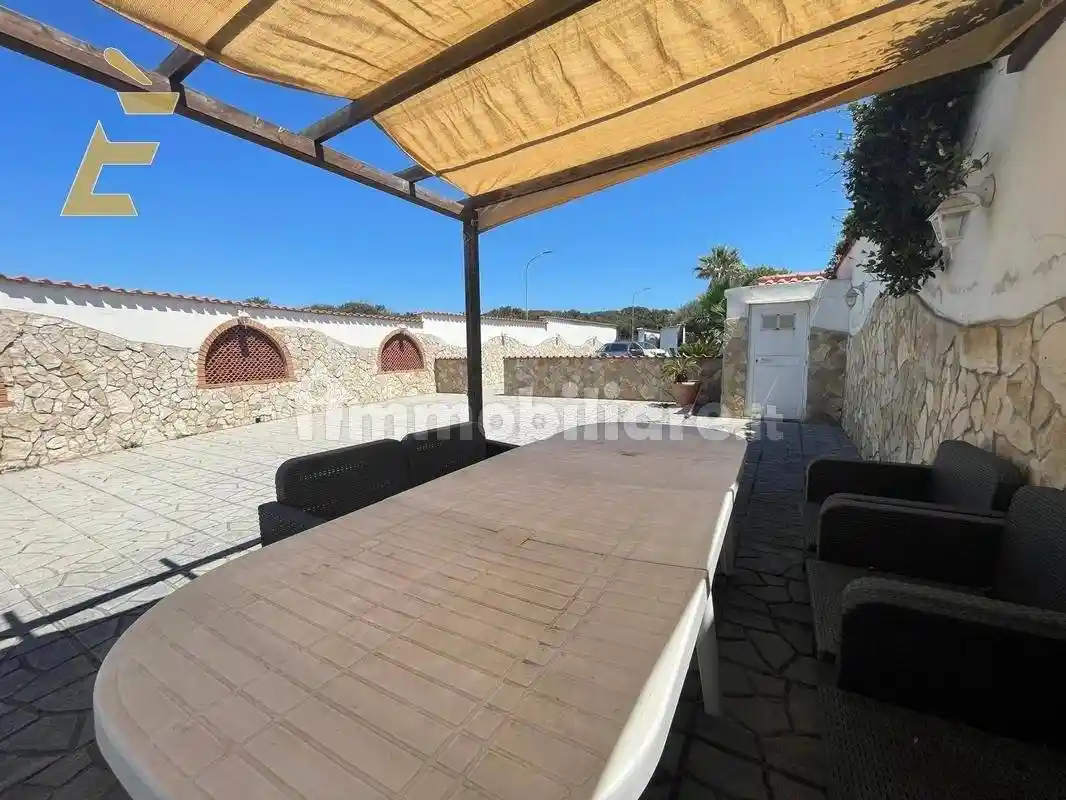 Villa a schiera via Arno 2, Campo Ascolano - Villaggio Tognazzi, Pomezia - foto 4