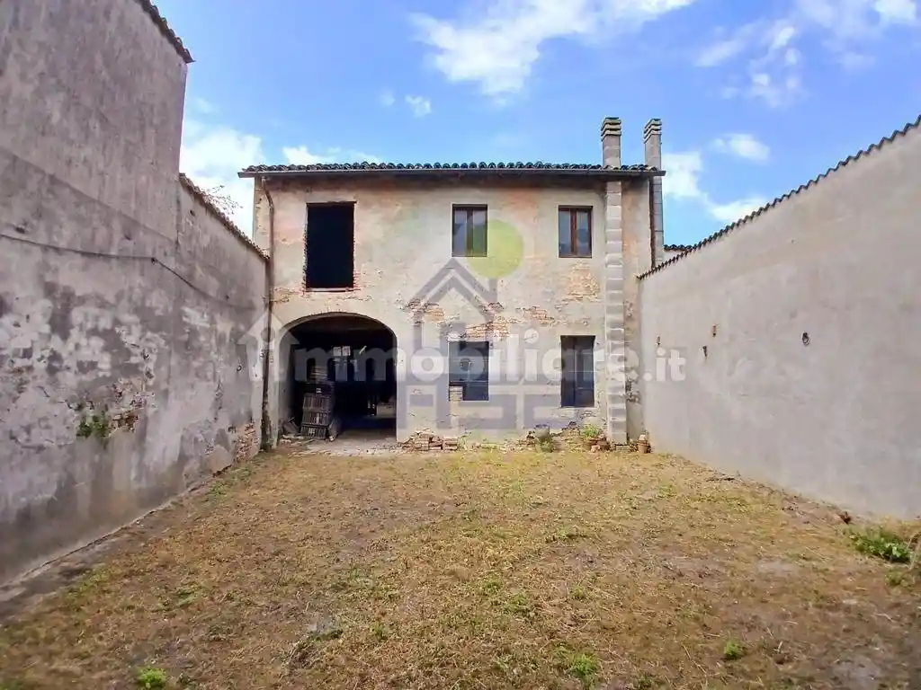 Casa indipendente in vendita a Rivarolo Mantovano