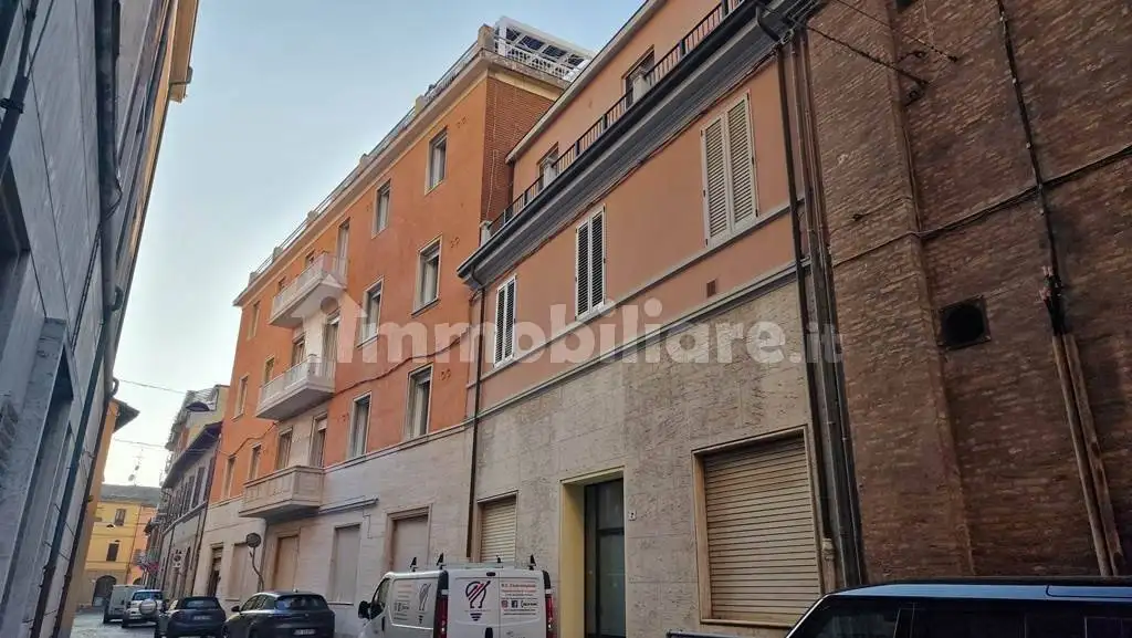 Appartamento in affitto a Forlì