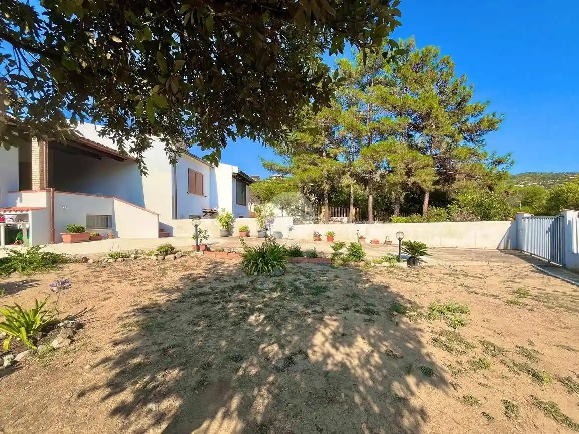 Villa a schiera via delle Acacie 7, Terra Mala, Geremeas, Quartu Sant'Elena - foto 2