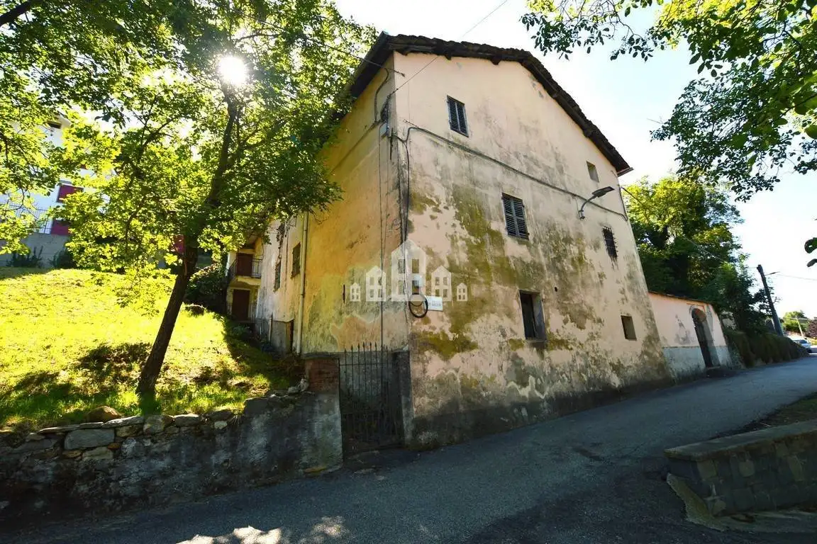 Casa indipendente in vendita a Brosso