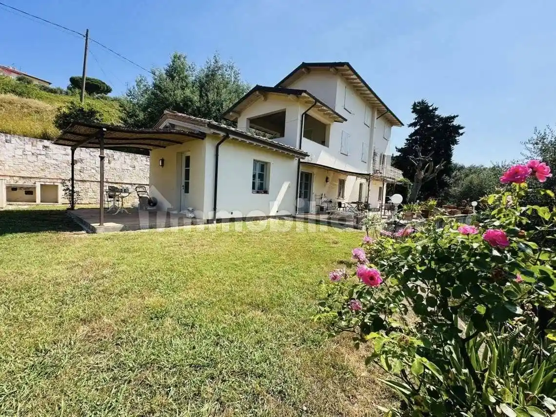 Rustico - Casale in vendita a Massarosa