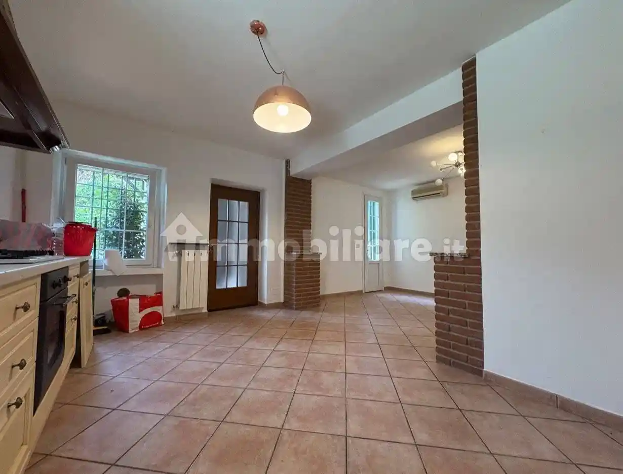 Casa indipendente in vendita a Dorno