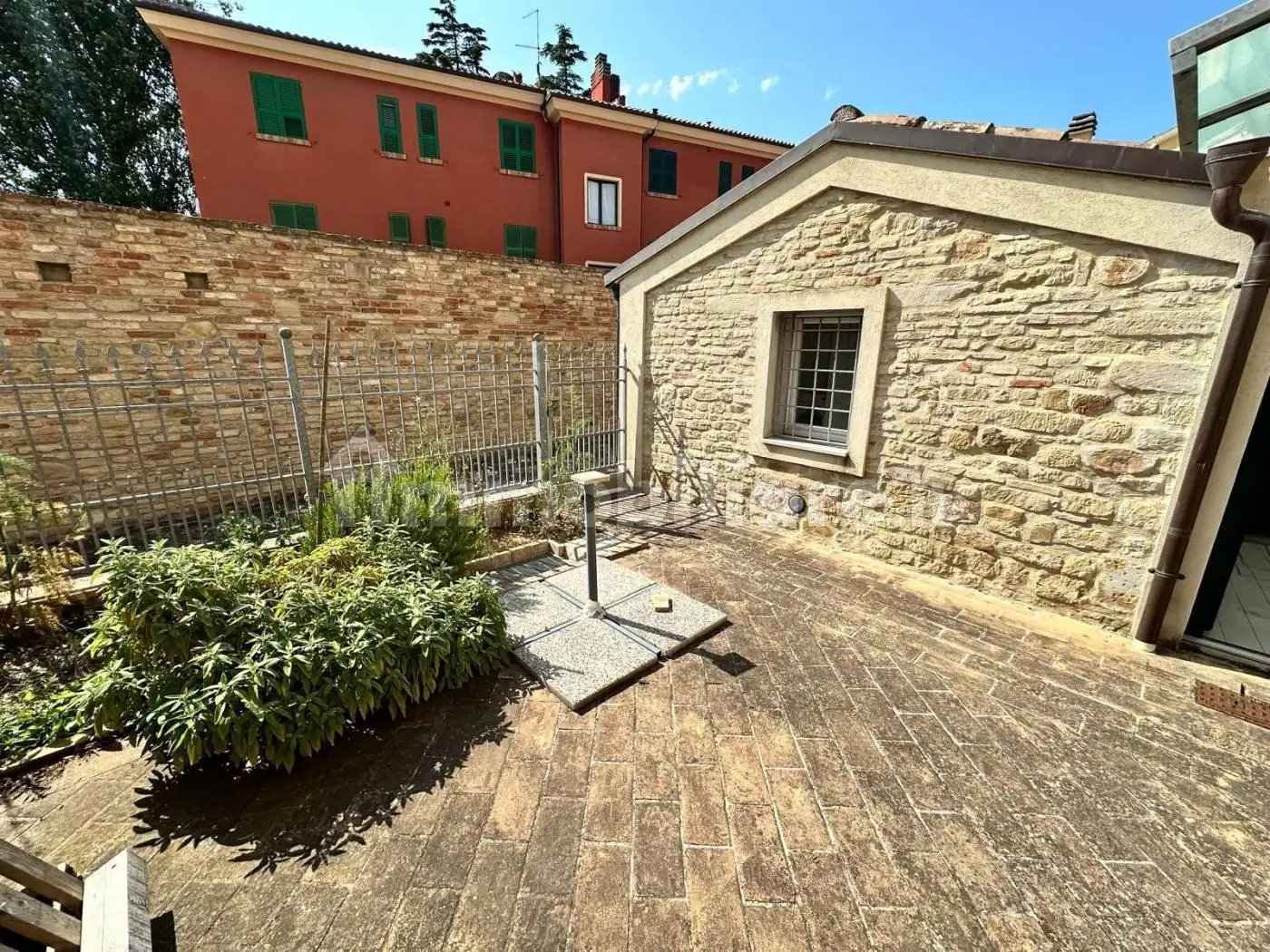 Casa indipendente in vendita a Pesaro