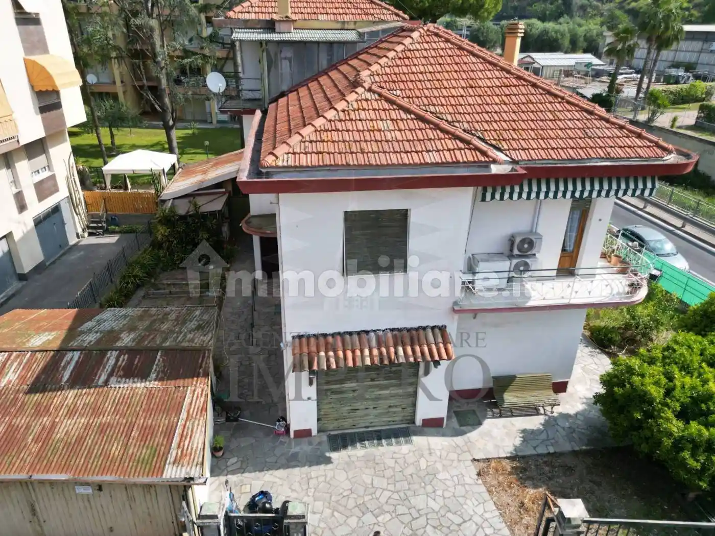 Villa in vendita a Bordighera