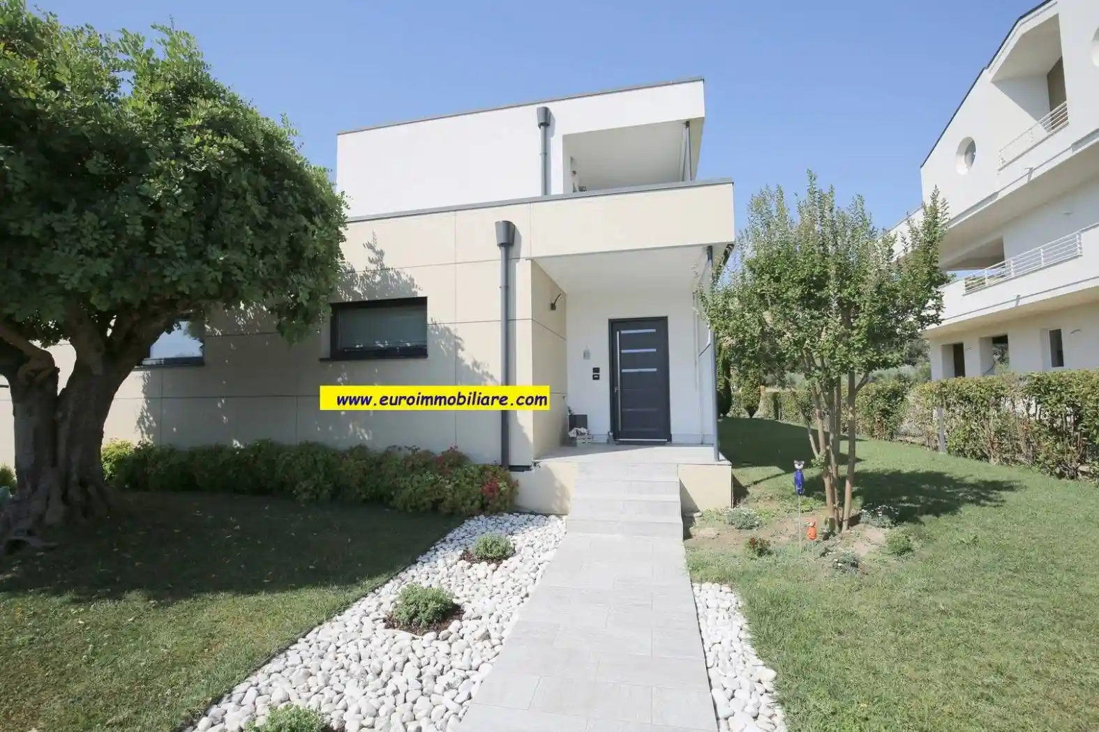 Villa unifamiliare via Anna Magnani, Pineto - foto 2