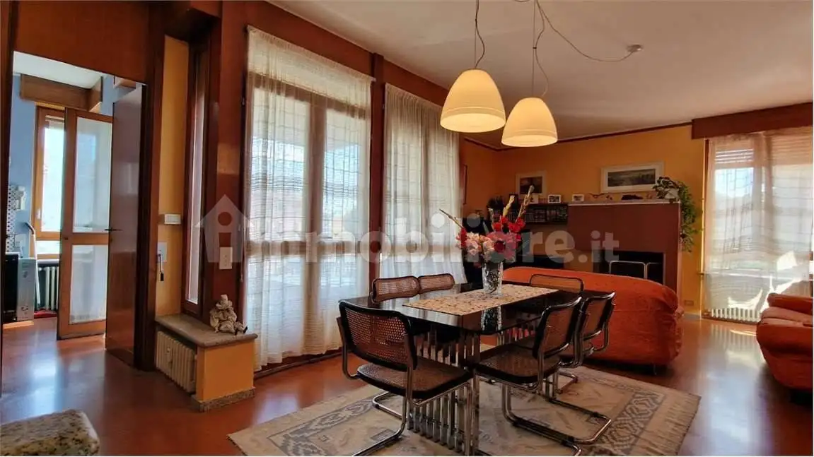 Terratetto unifamiliare 145 m², buono stato, Centro, Briga Novarese - foto 4