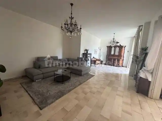 Appartamento in vendita a Pavia