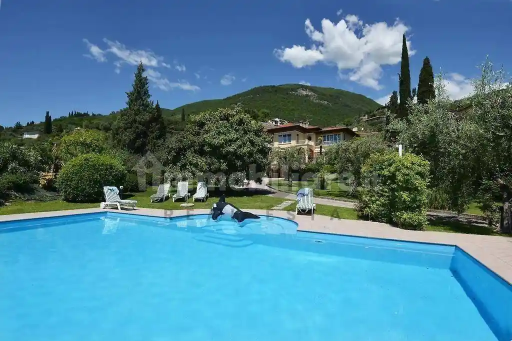 Villa in vendita a Gardone Riviera