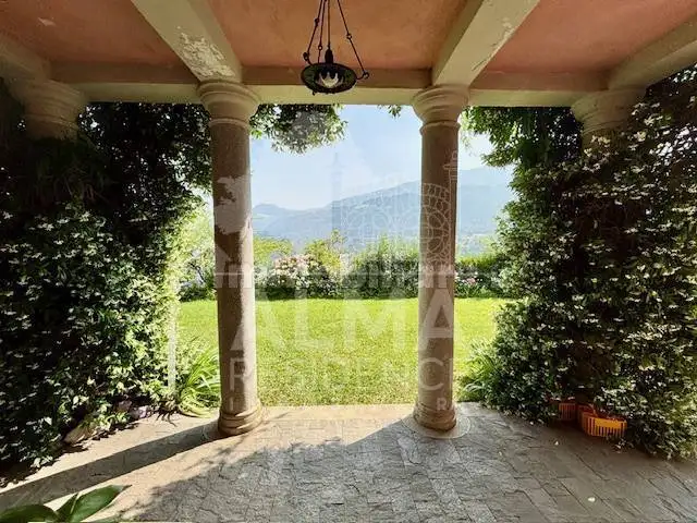 Villa in vendita a Berbenno