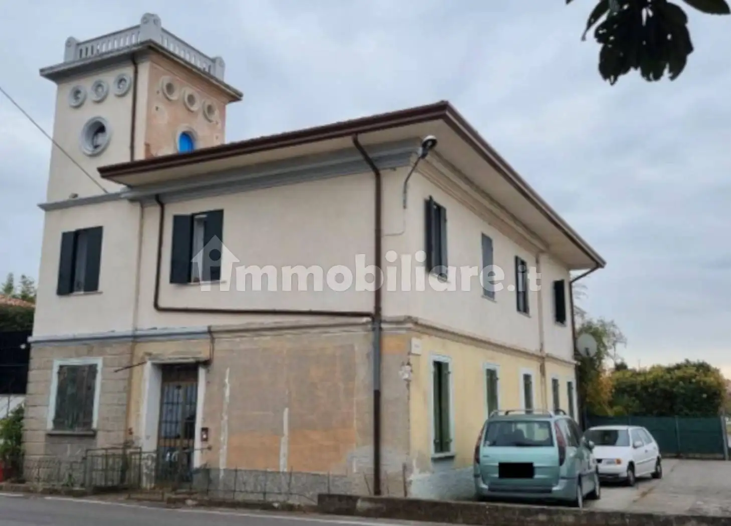 Appartamento in asta a Caerano di San Marco