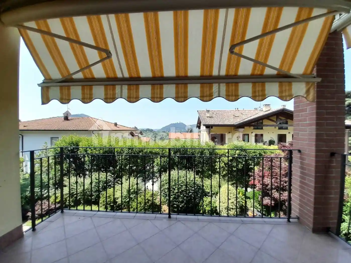 Trilocale via Stefano Ticozzi, Camnago Volta, Como - foto 4