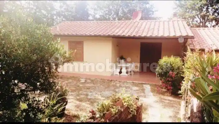 Villetta a schiera in vendita a Castagneto Carducci