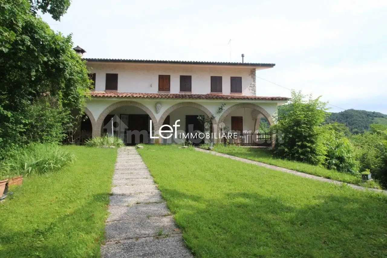 Villa in vendita a Farra di Soligo