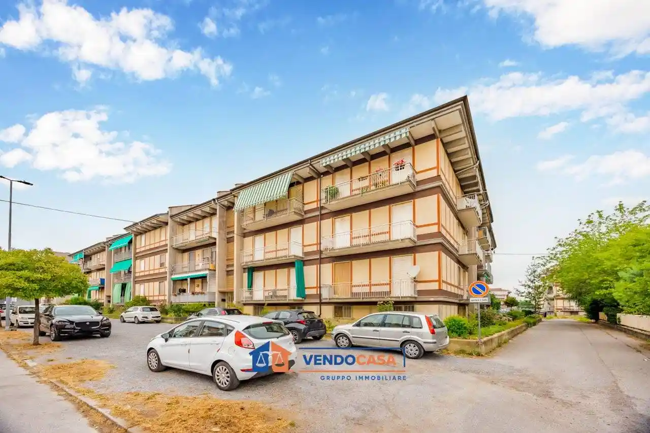 Quadrilocale via Alba 15, Via Cuneo, Tiro a Segno, Mondovì - foto 2