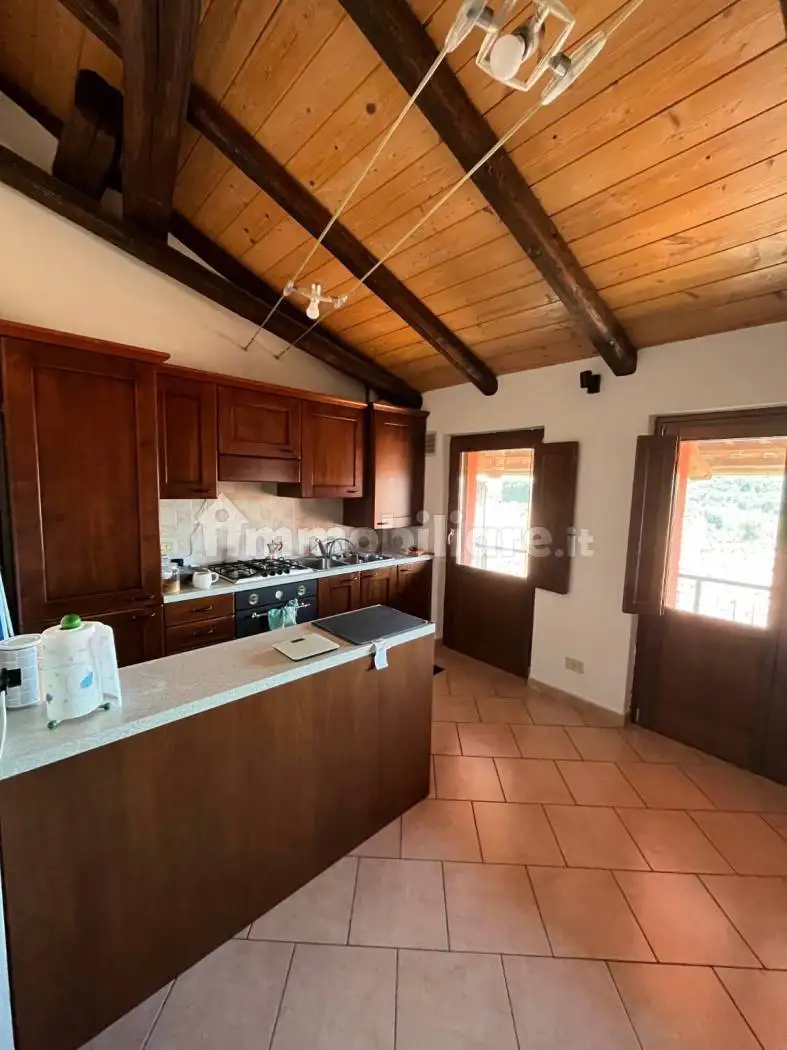 Appartamento in vendita a Zumaglia