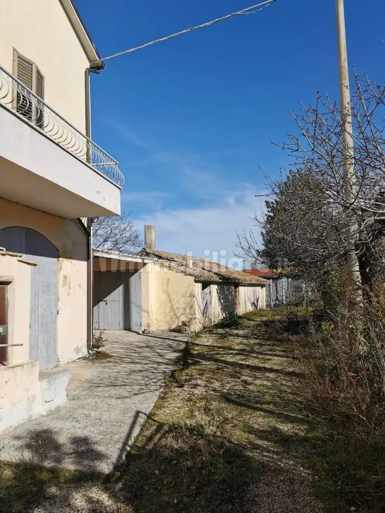 Casa indipendente in vendita a Rosciano