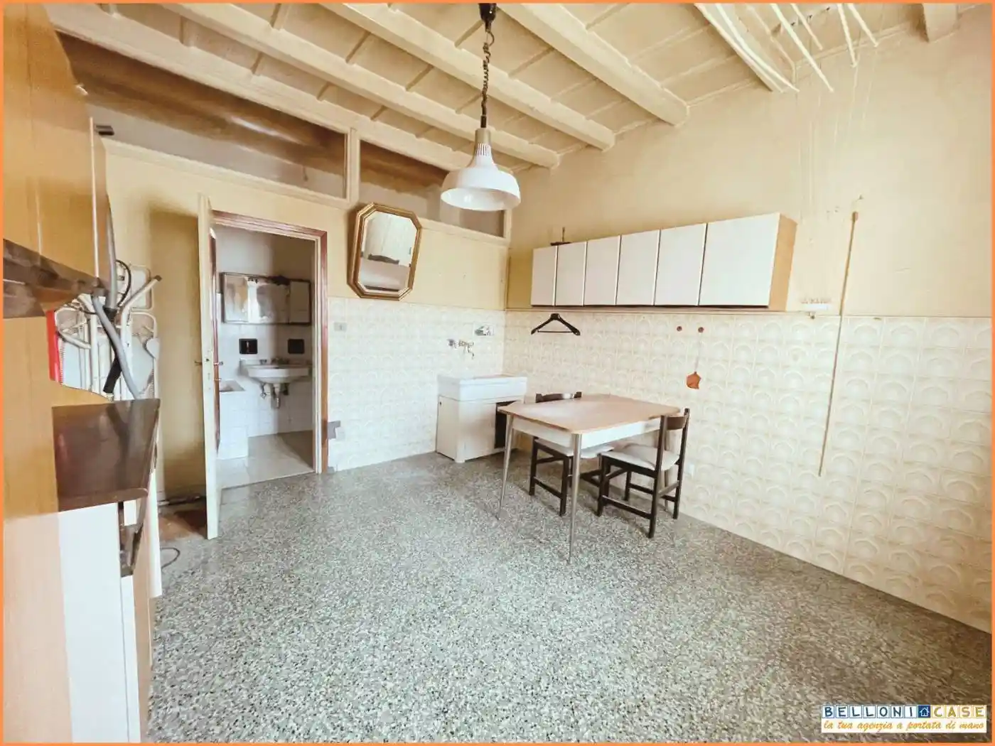 Appartamento in vendita a Caronno Varesino