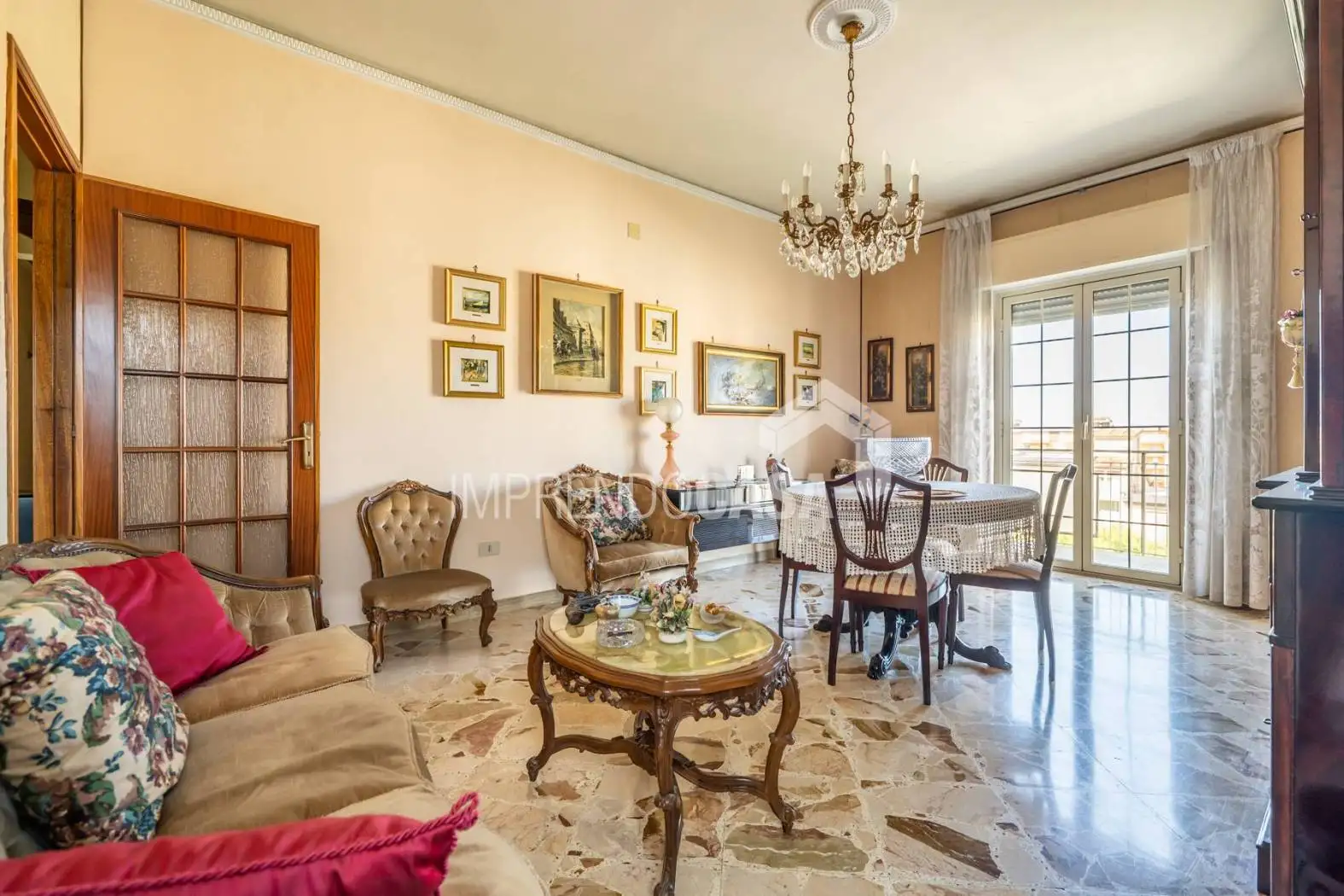 Appartamento in vendita a Palermo