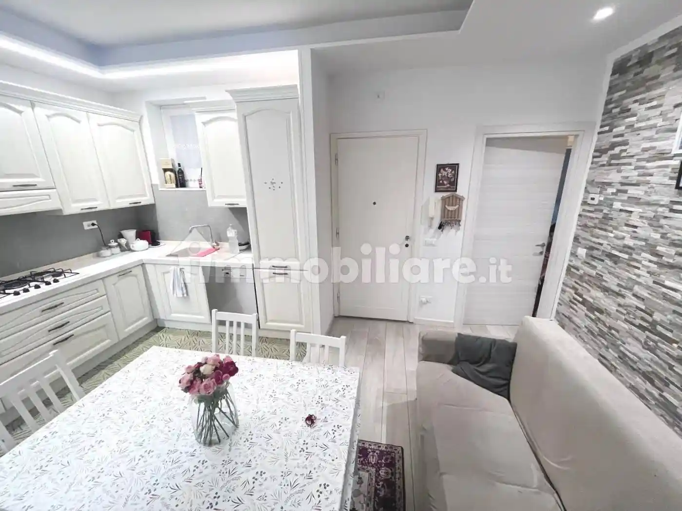 Quadrilocale via delle Gardenie 21, San Giusto, Prato - foto 5