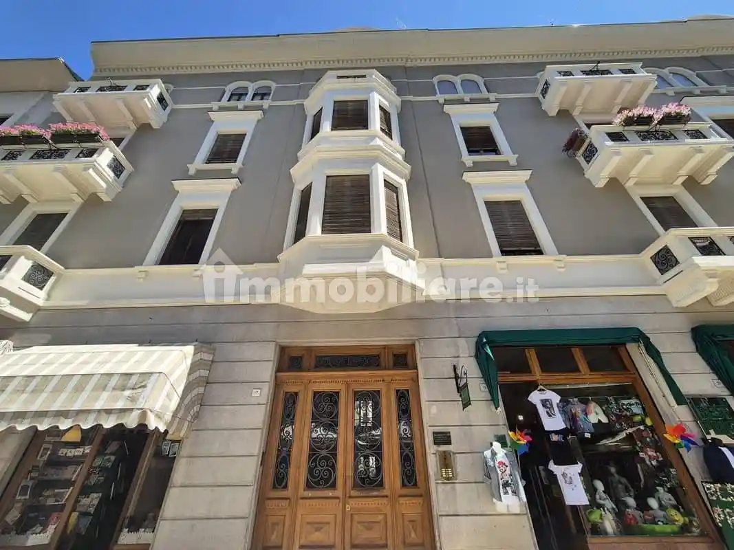 Appartamento in vendita a Varallo