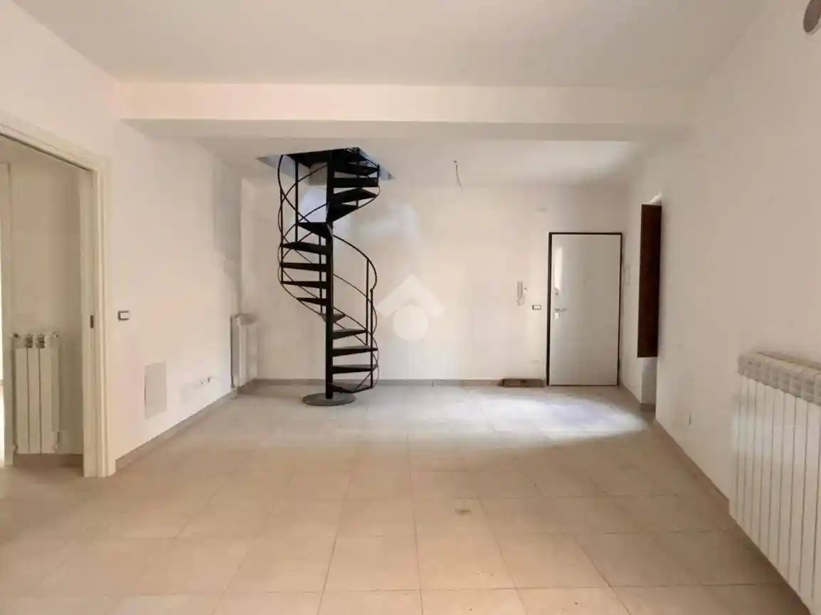 Trilocale via delle Bone Novelle 46, Villa Comunale, L'Aquila - foto 2