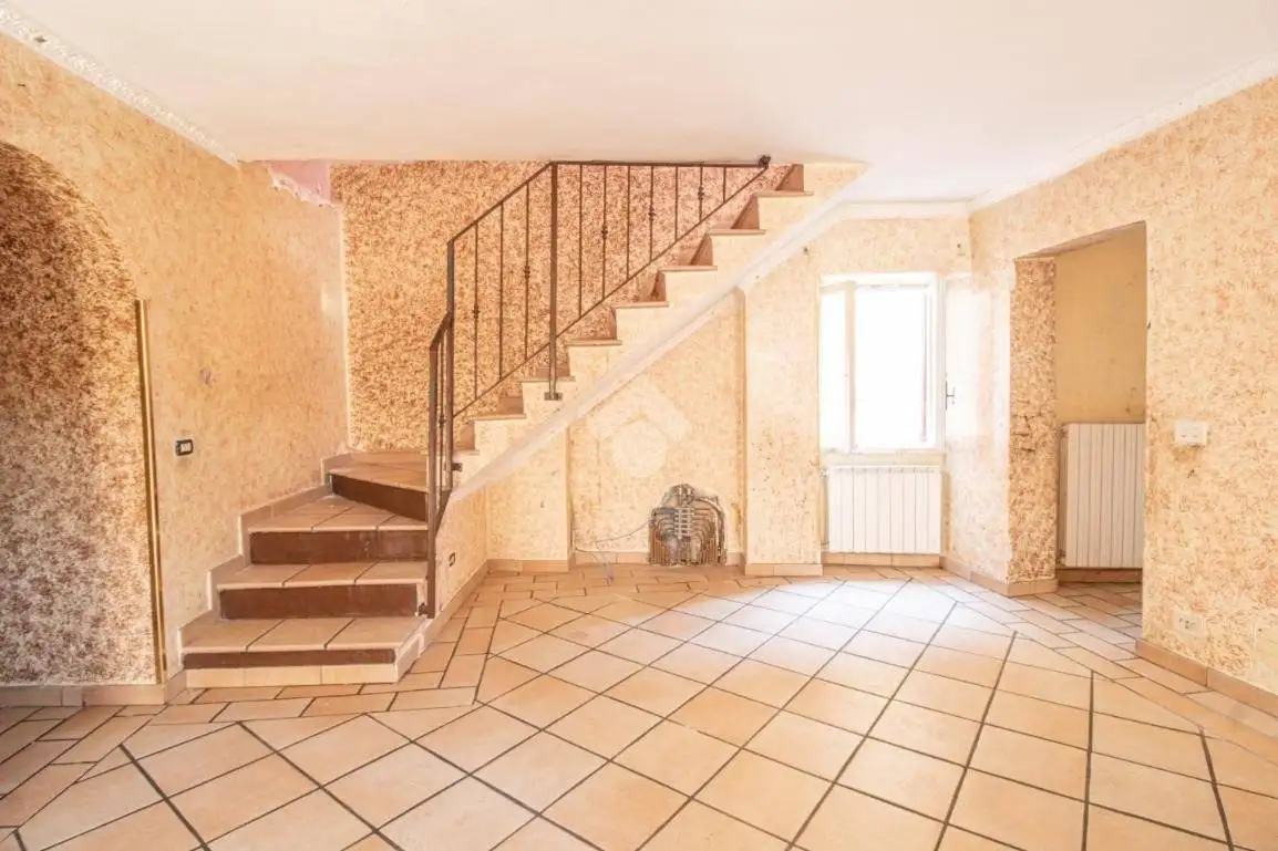 Appartamento in vendita a Selci