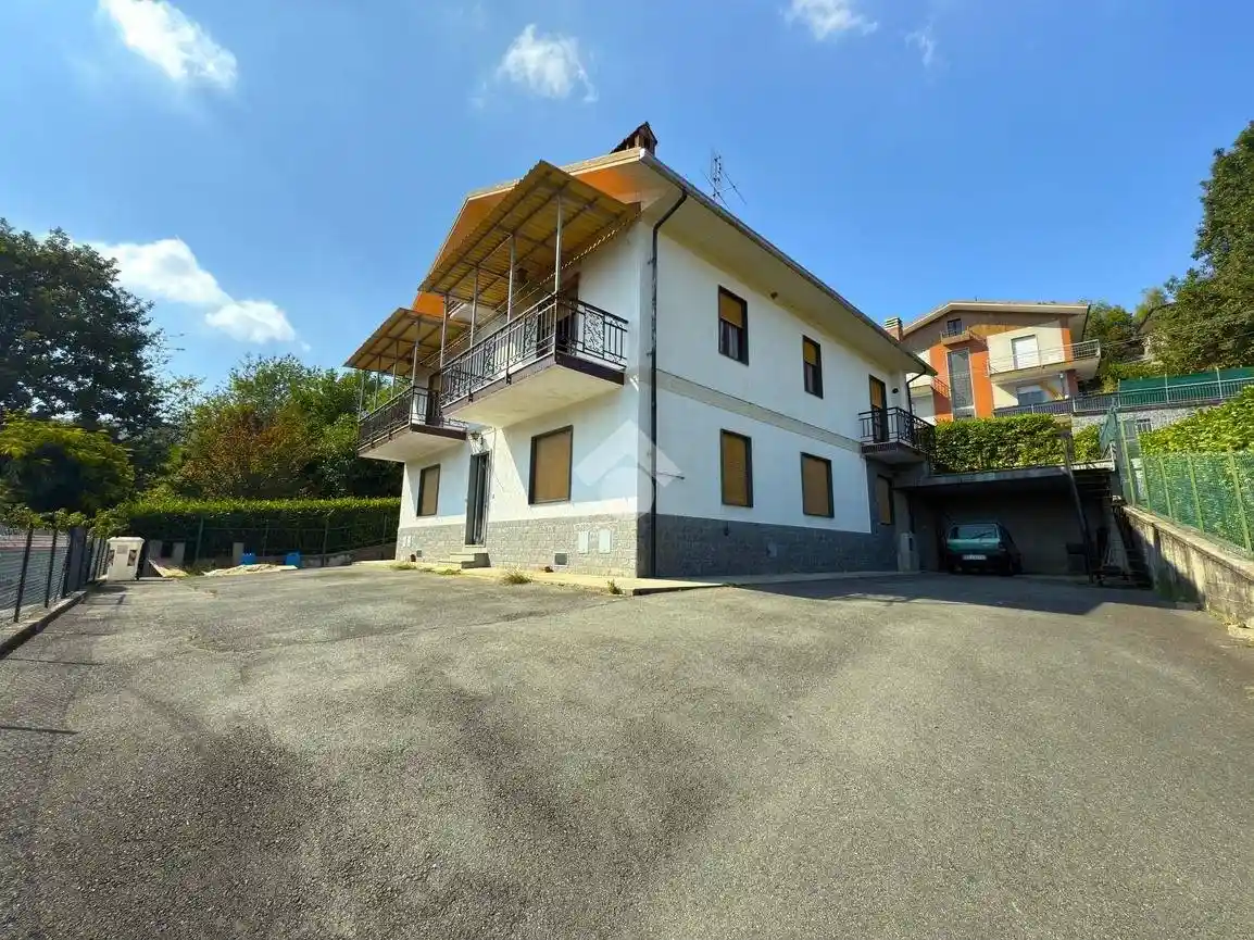 Villa in vendita a Giaveno