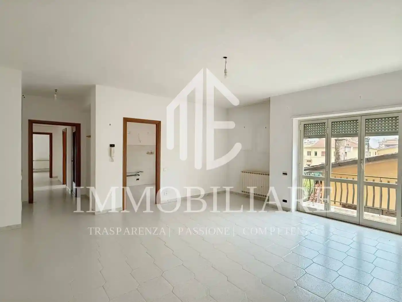 Palazzo - Edificio in vendita a Lariano