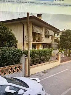 Villa unifamiliare via Guglielmo Marconi 17, Centro, Annone Veneto - foto 2