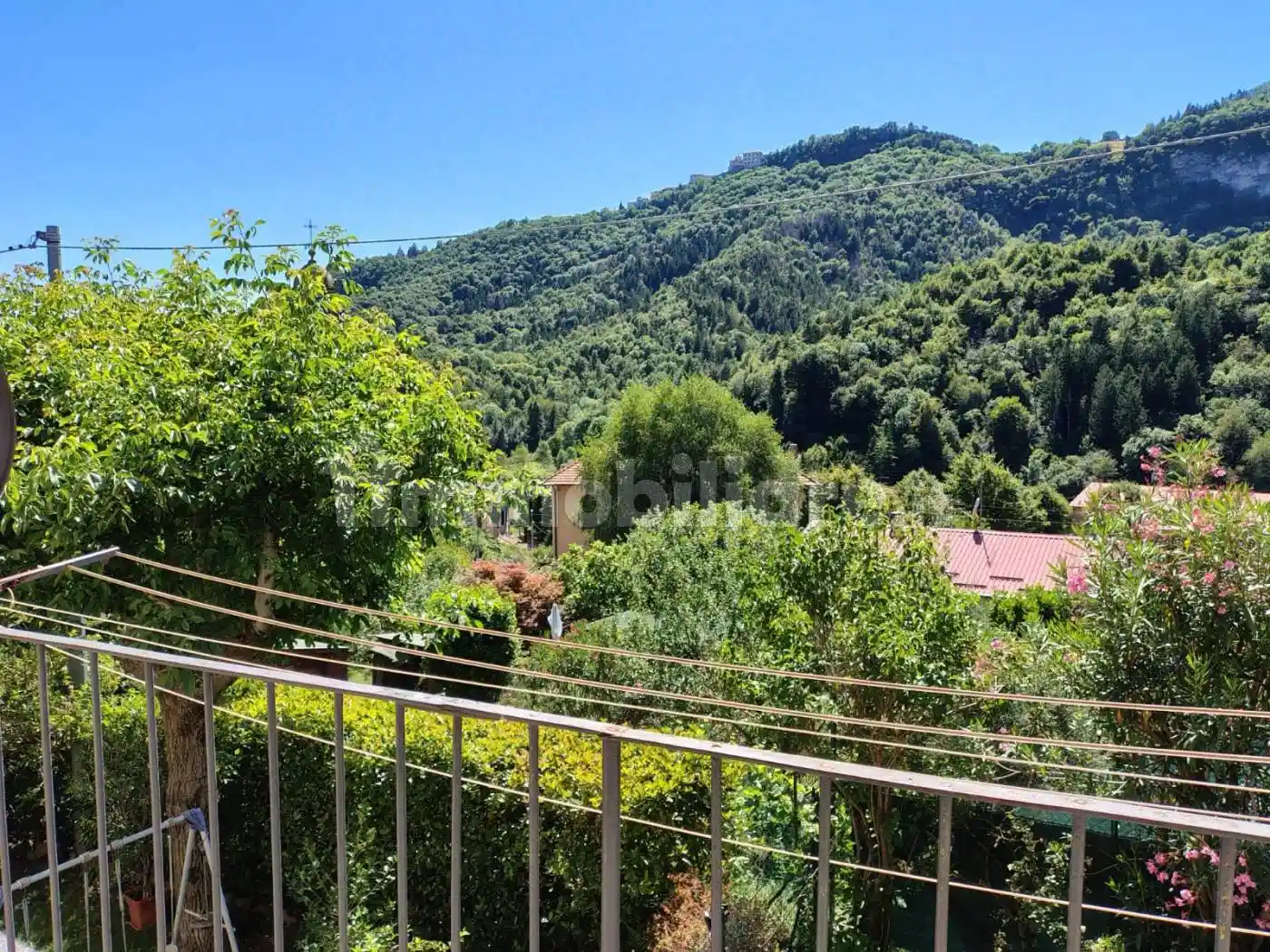 Terratetto plurifamiliare via Pei Monti 41, Santa Maria del Monte, Varese - foto 4