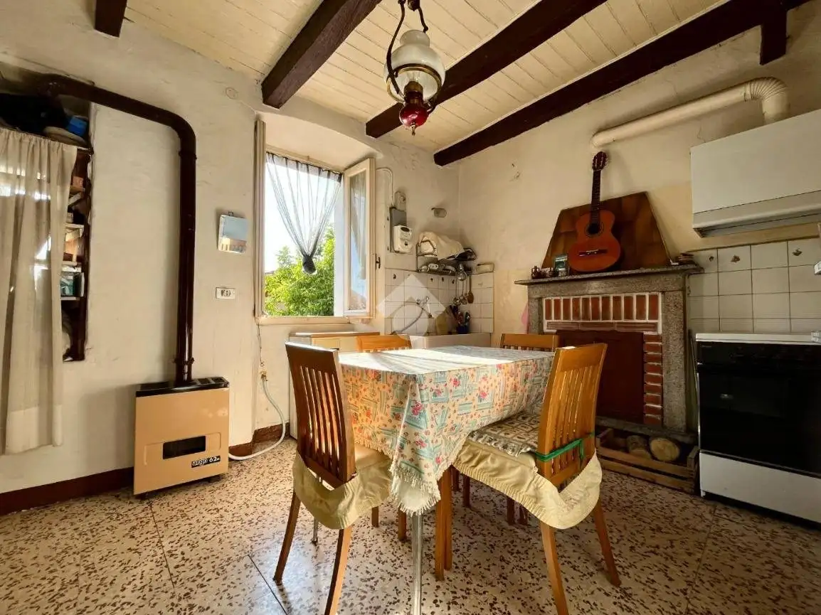 Casa colonica via contrada gaddi 1, Crebbio, Abbadia Lariana - foto 3