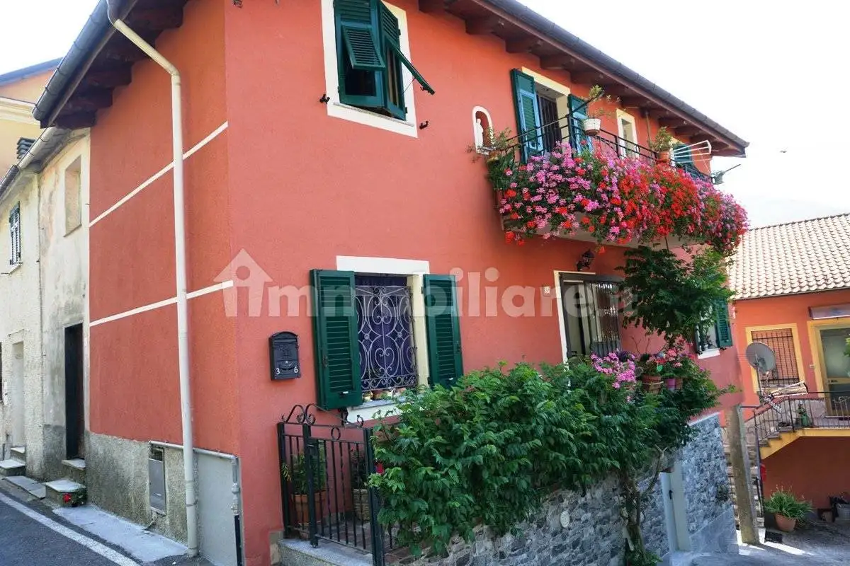 Villa a schiera via Giovanni Bombrini 36, Centro, Davagna - foto 2