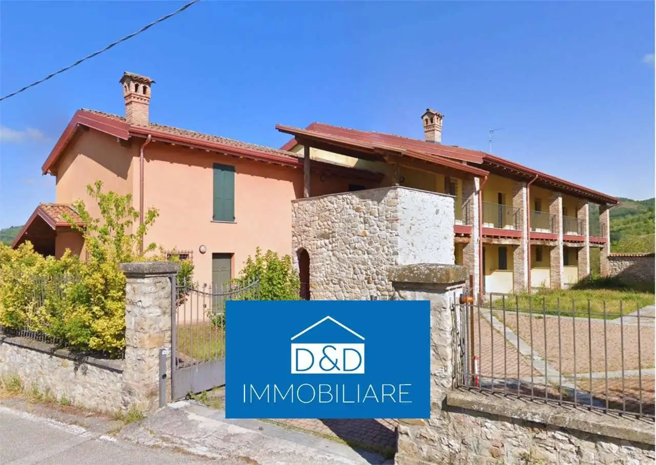 Palazzo - Stabile in asta a Momperone