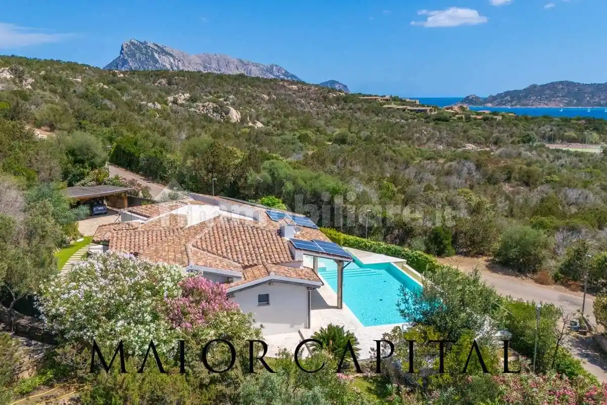 Villa in vendita a San Teodoro