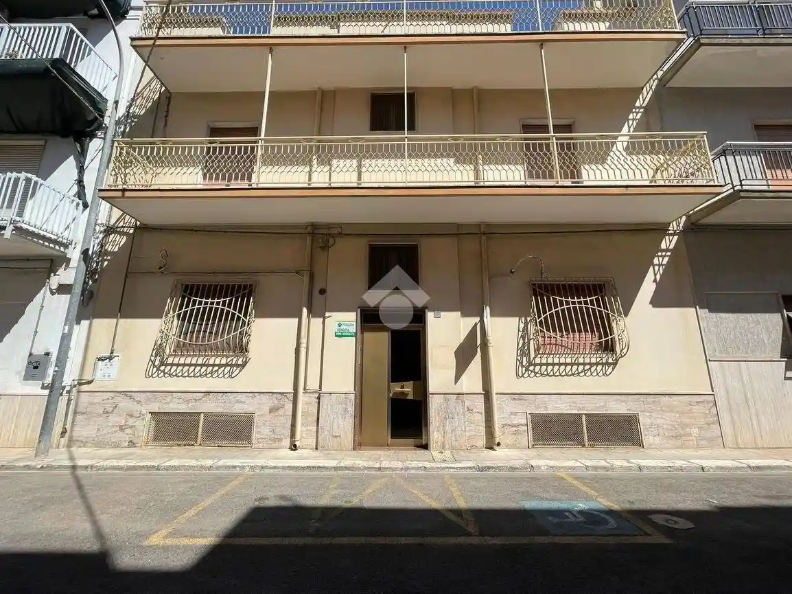 Palazzo - Edificio in vendita a Grottaglie