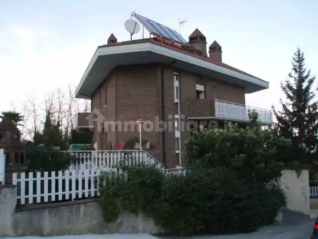 Villa in vendita a Acquaviva Picena