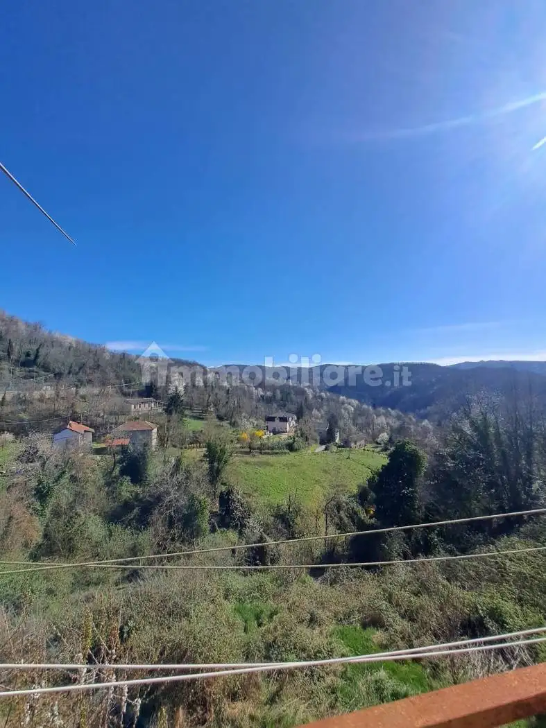 Appartamento in vendita a Morbello