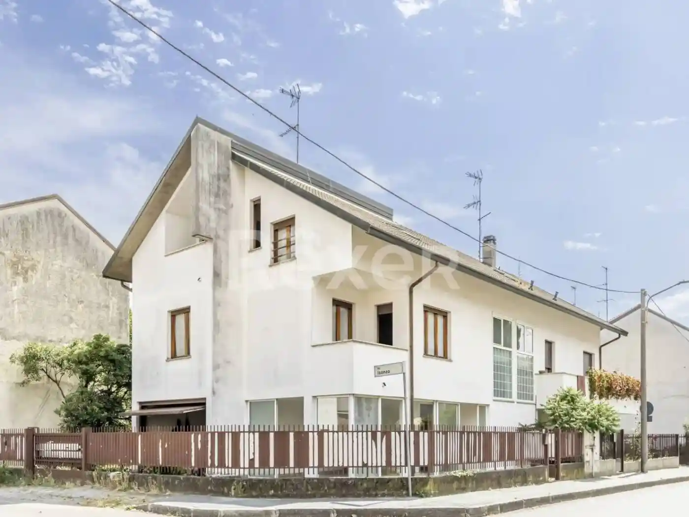 Villa in vendita a Legnano